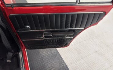 Lada-Other-1985-Corrida-Red-Black-44