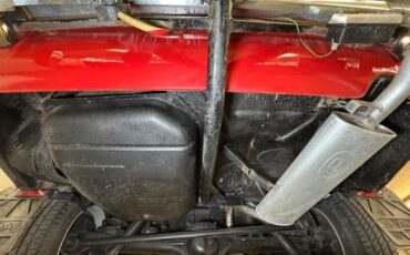 Lada-Other-1985-Corrida-Red-Black-46