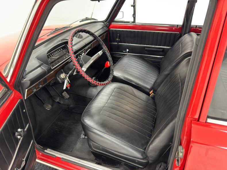 Lada-Other-1985-Corrida-Red-Black-5