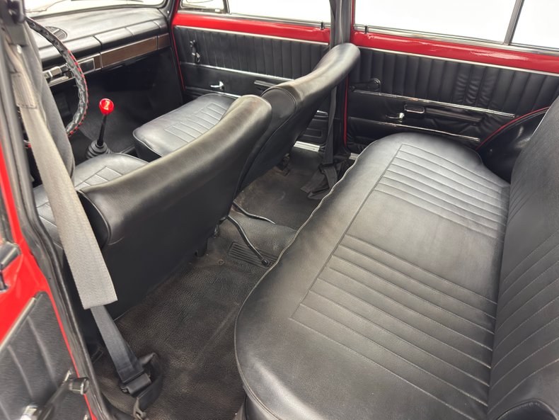 Lada-Other-1985-Corrida-Red-Black-7