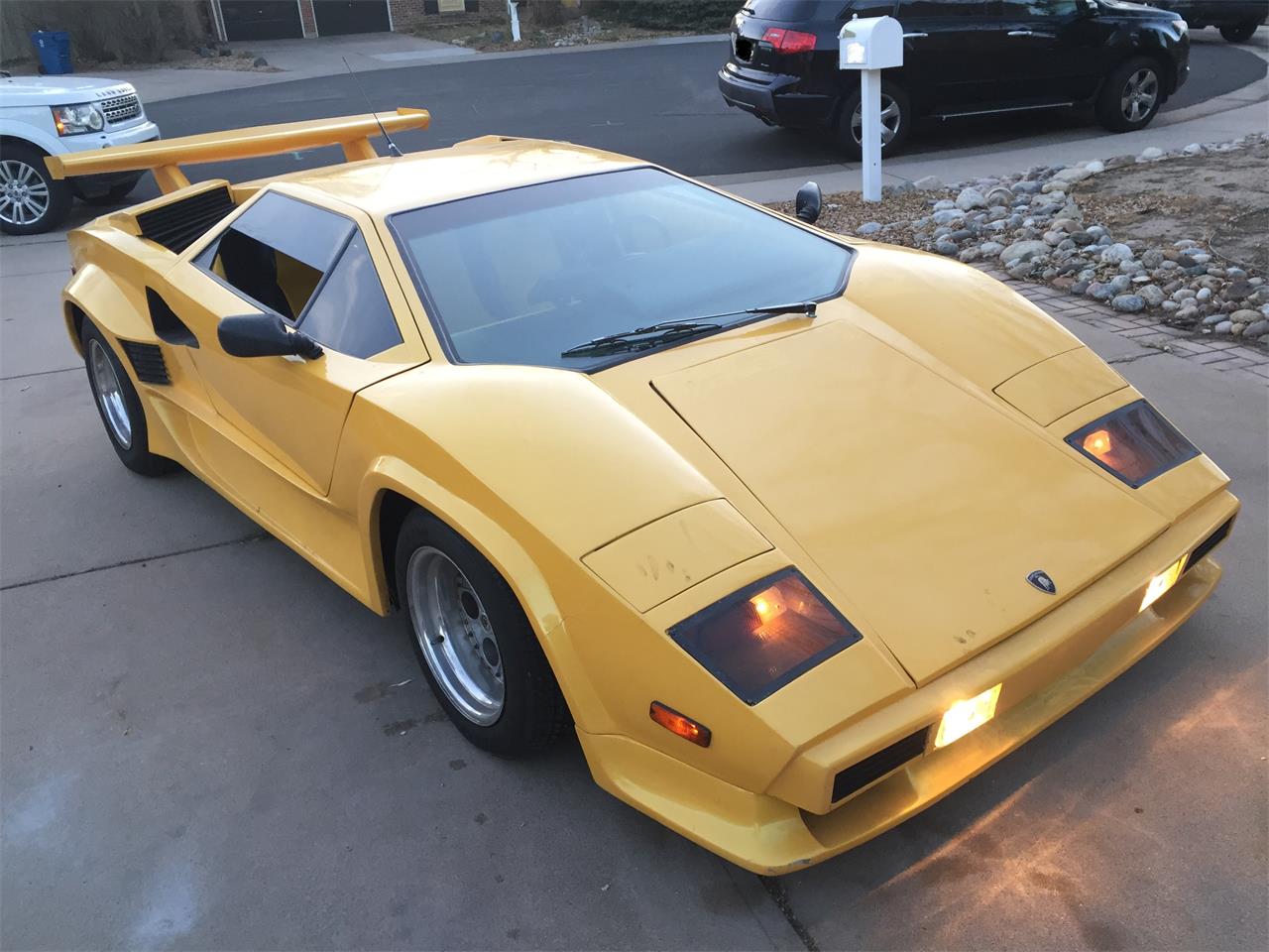 Lamborghini-Countach-1981-Yellow-Yellow-amp-Black-1