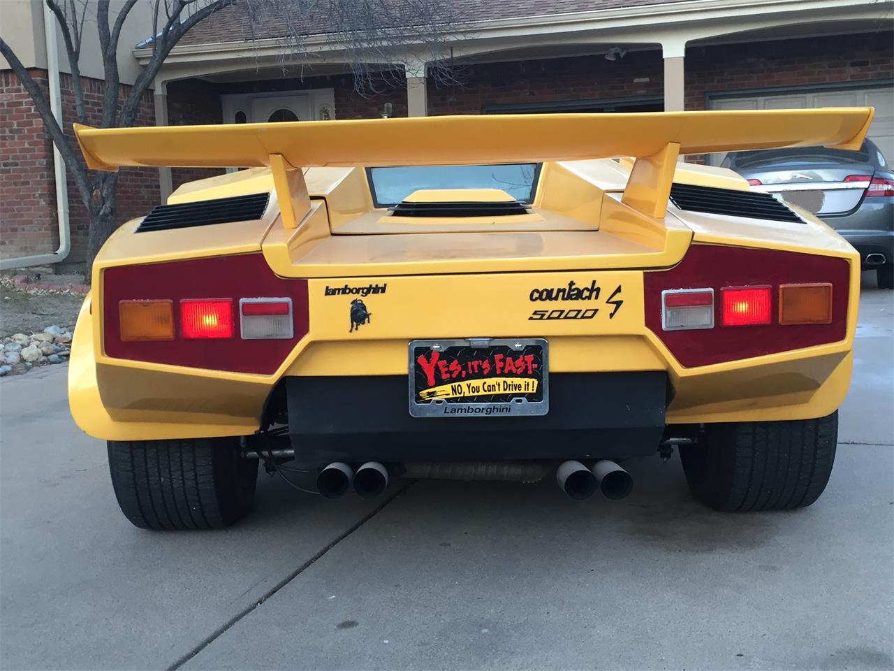 Lamborghini-Countach-1981-Yellow-Yellow-amp-Black-10