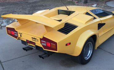 Lamborghini-Countach-1981-Yellow-Yellow-amp-Black-12