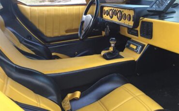 Lamborghini-Countach-1981-Yellow-Yellow-amp-Black-26