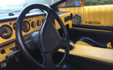 Lamborghini-Countach-1981-Yellow-Yellow-amp-Black-27