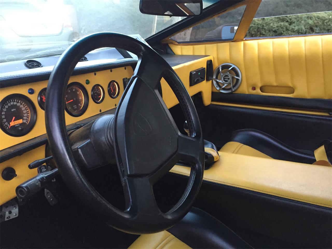 Lamborghini-Countach-1981-Yellow-Yellow-amp-Black-27