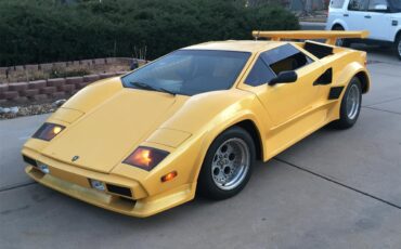 Lamborghini-Countach-1981-Yellow-Yellow-amp-Black-4