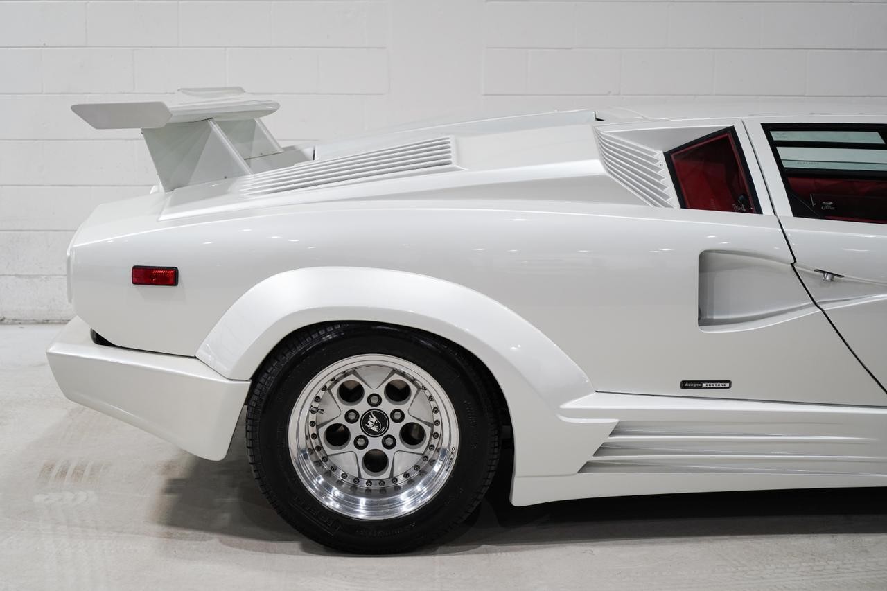 Lamborghini-Countach-1989-27
