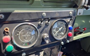 Land-Rover-88-1973-SUV-11