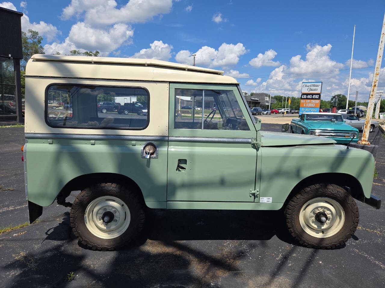 Land-Rover-88-1973-SUV-7