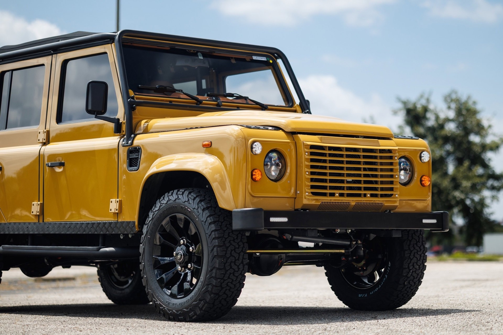 Land-Rover-Defender-110-Custom-1993-4D-Sport-Utility-18