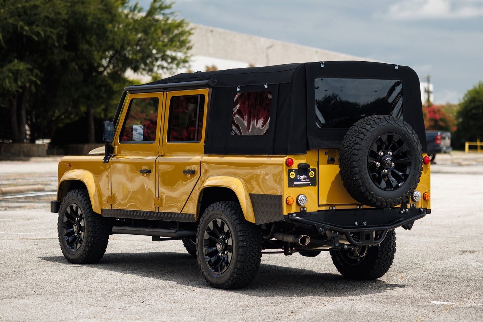 Land-Rover-Defender-110-Custom-1993-4D-Sport-Utility-5