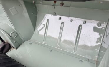 Land-Rover-Defender-1974-Convertible-20