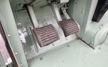 Land-Rover-Defender-1974-Convertible-21