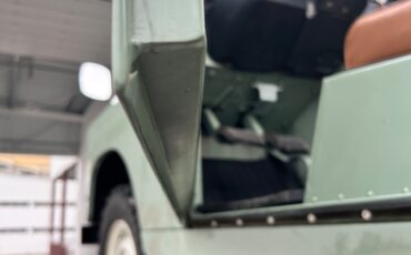 Land-Rover-Defender-1974-Convertible-26