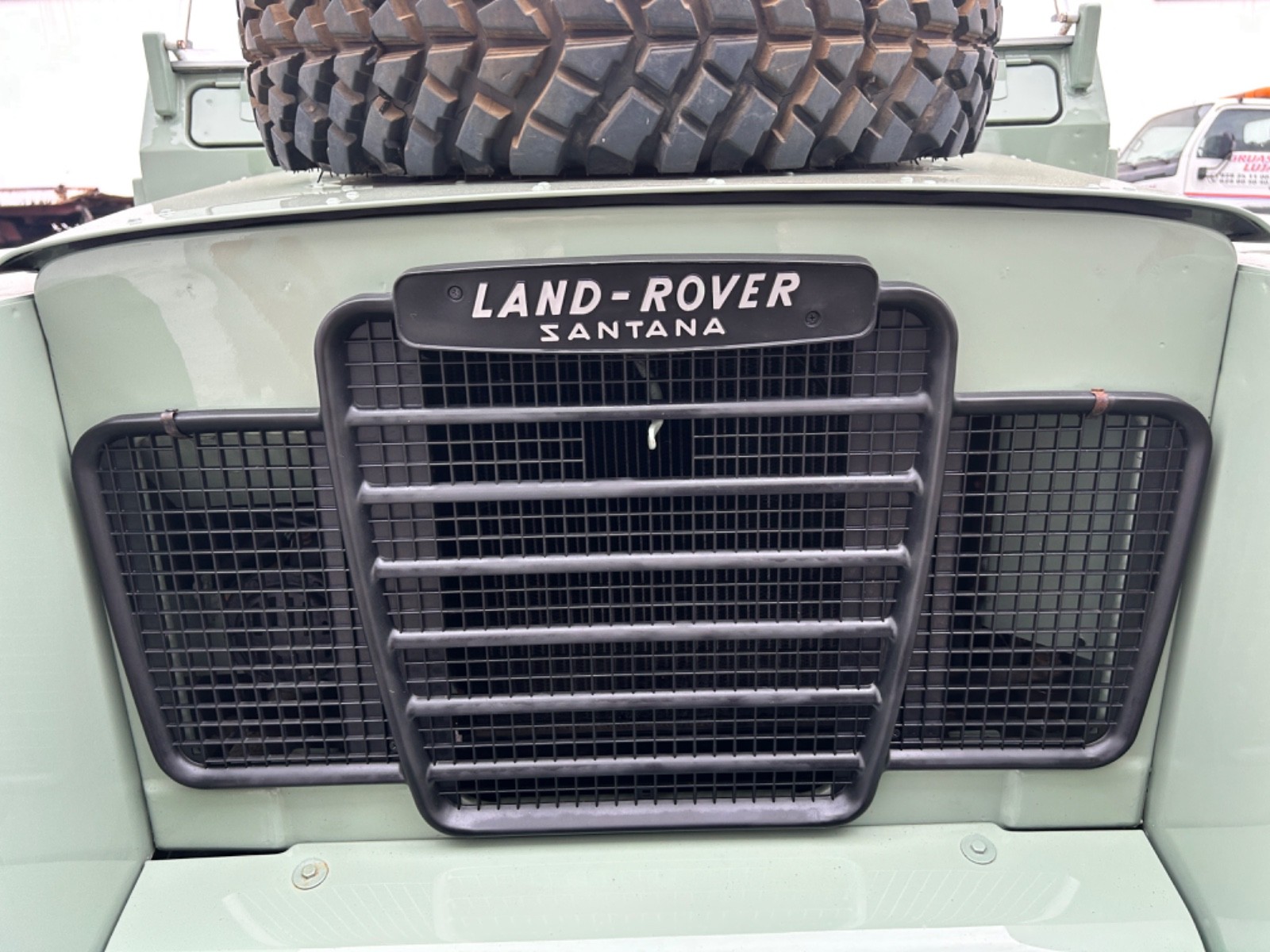 Land-Rover-Defender-1974-Convertible-39