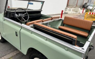 Land-Rover-Defender-1974-Convertible-9