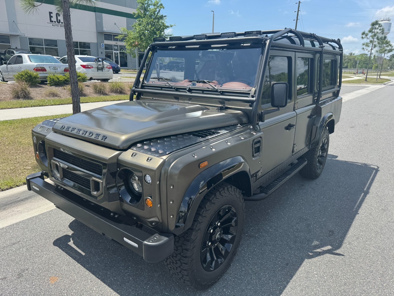 Land Rover Defender 1980 SUV