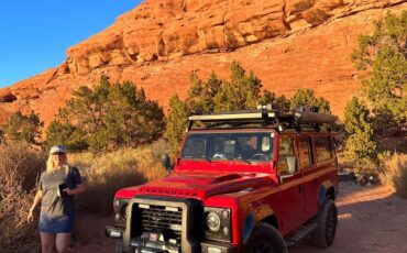 Land-Rover-Defender-1985-SUV-4