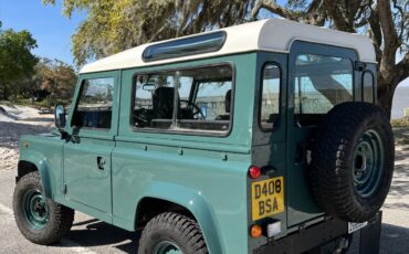 Land-Rover-Defender-1986-SUV-1