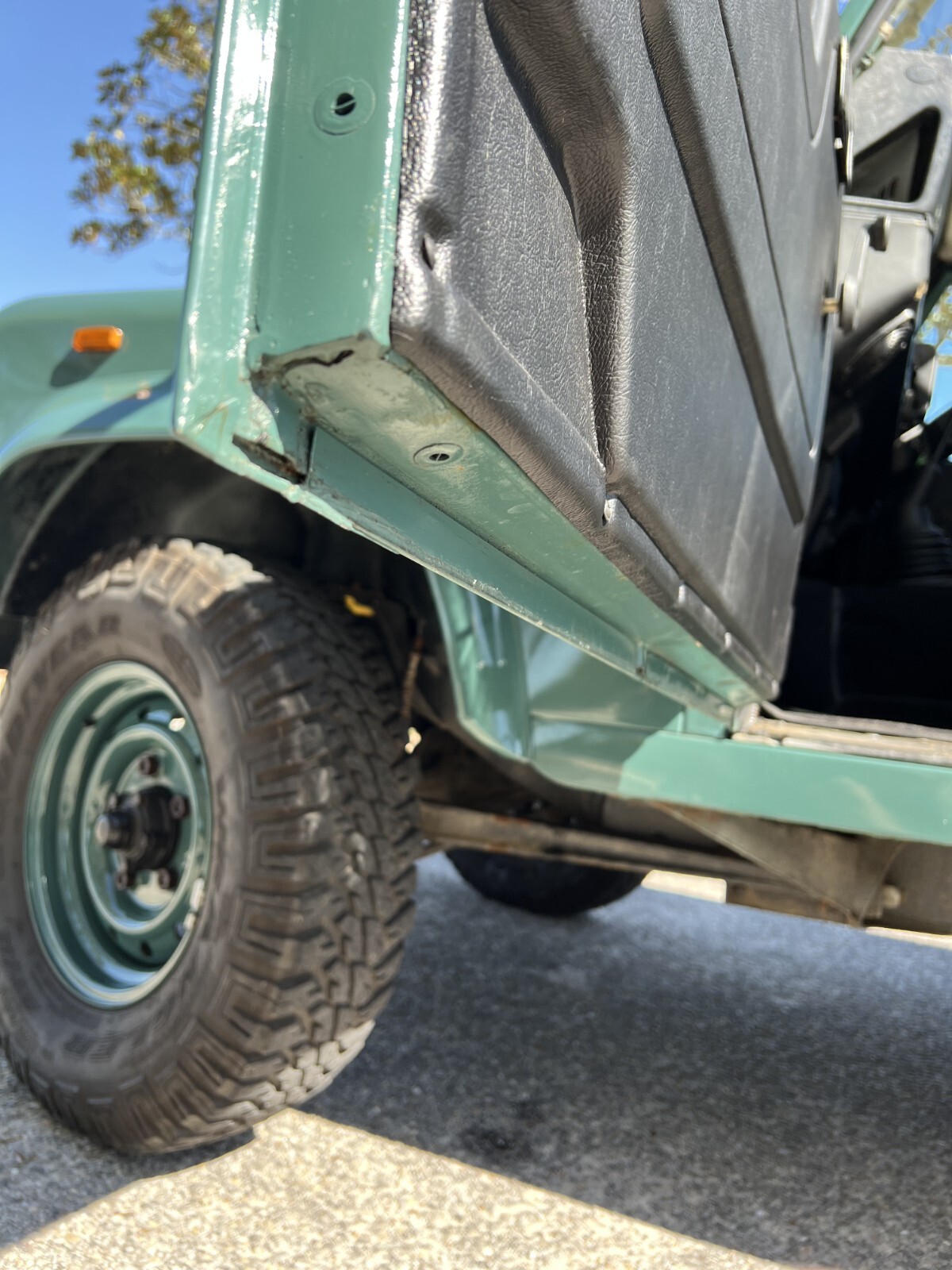 Land-Rover-Defender-1986-SUV-13