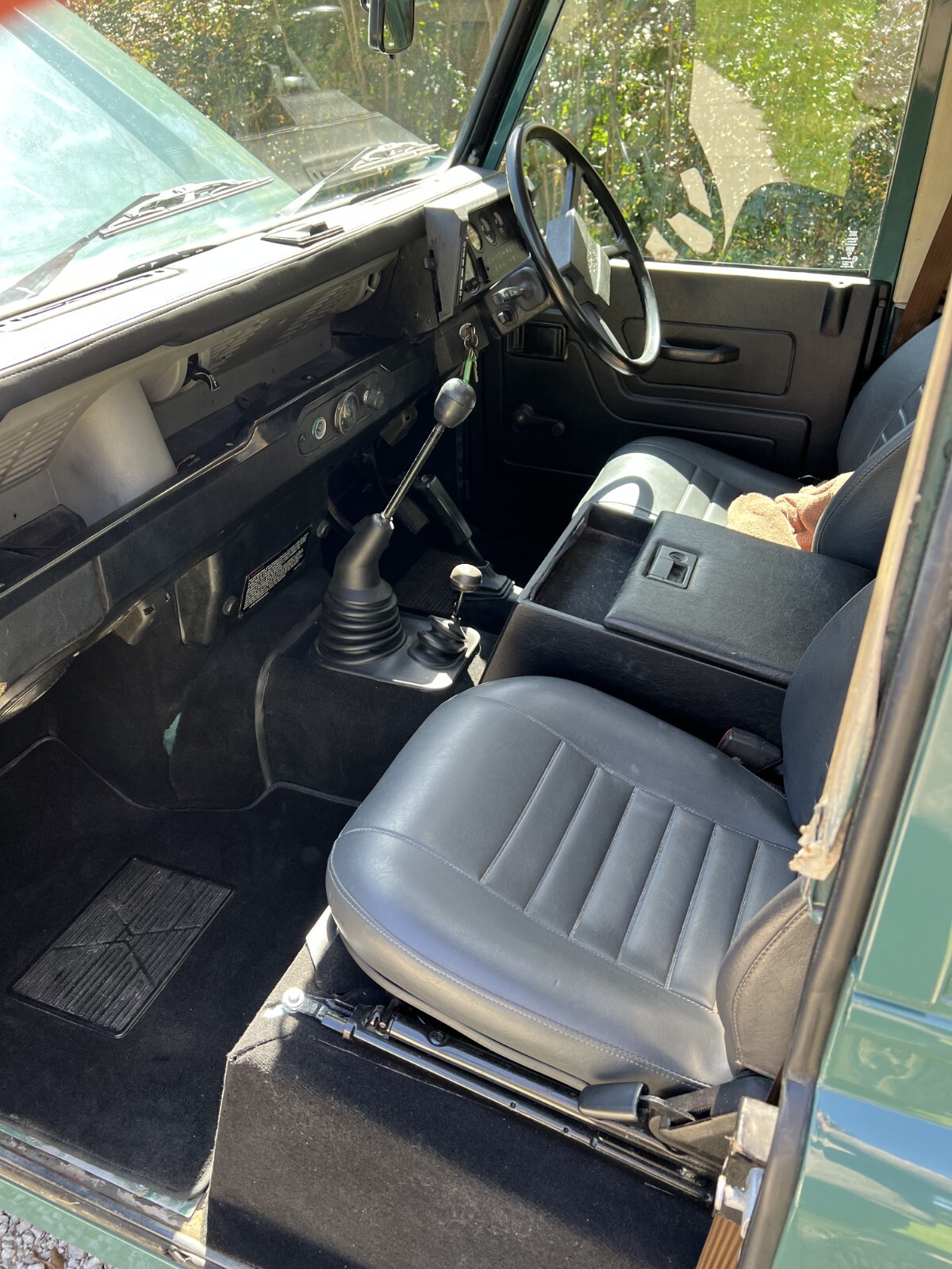 Land-Rover-Defender-1986-SUV-28