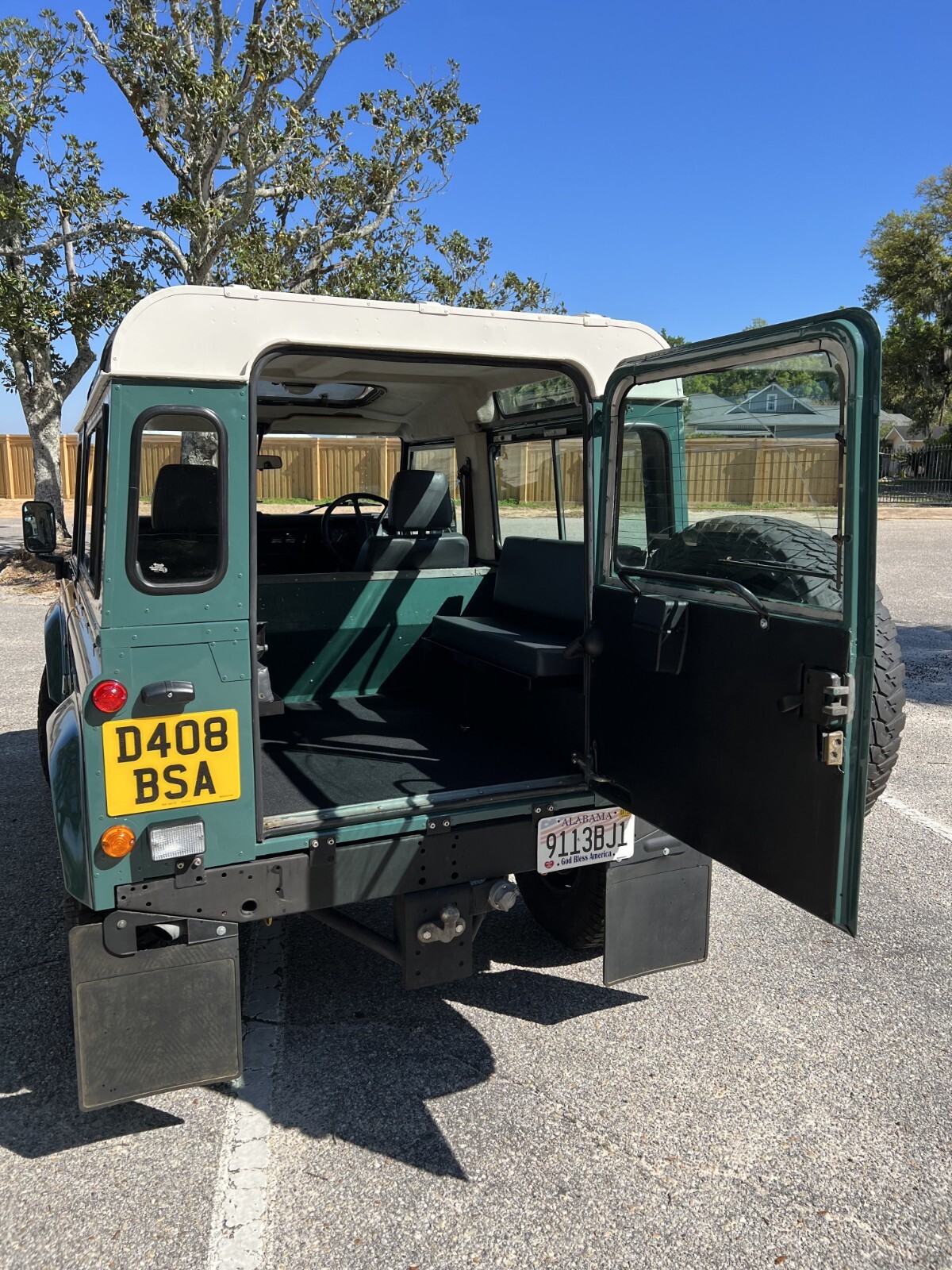 Land-Rover-Defender-1986-SUV-33