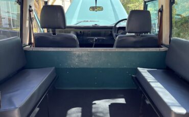 Land-Rover-Defender-1986-SUV-35