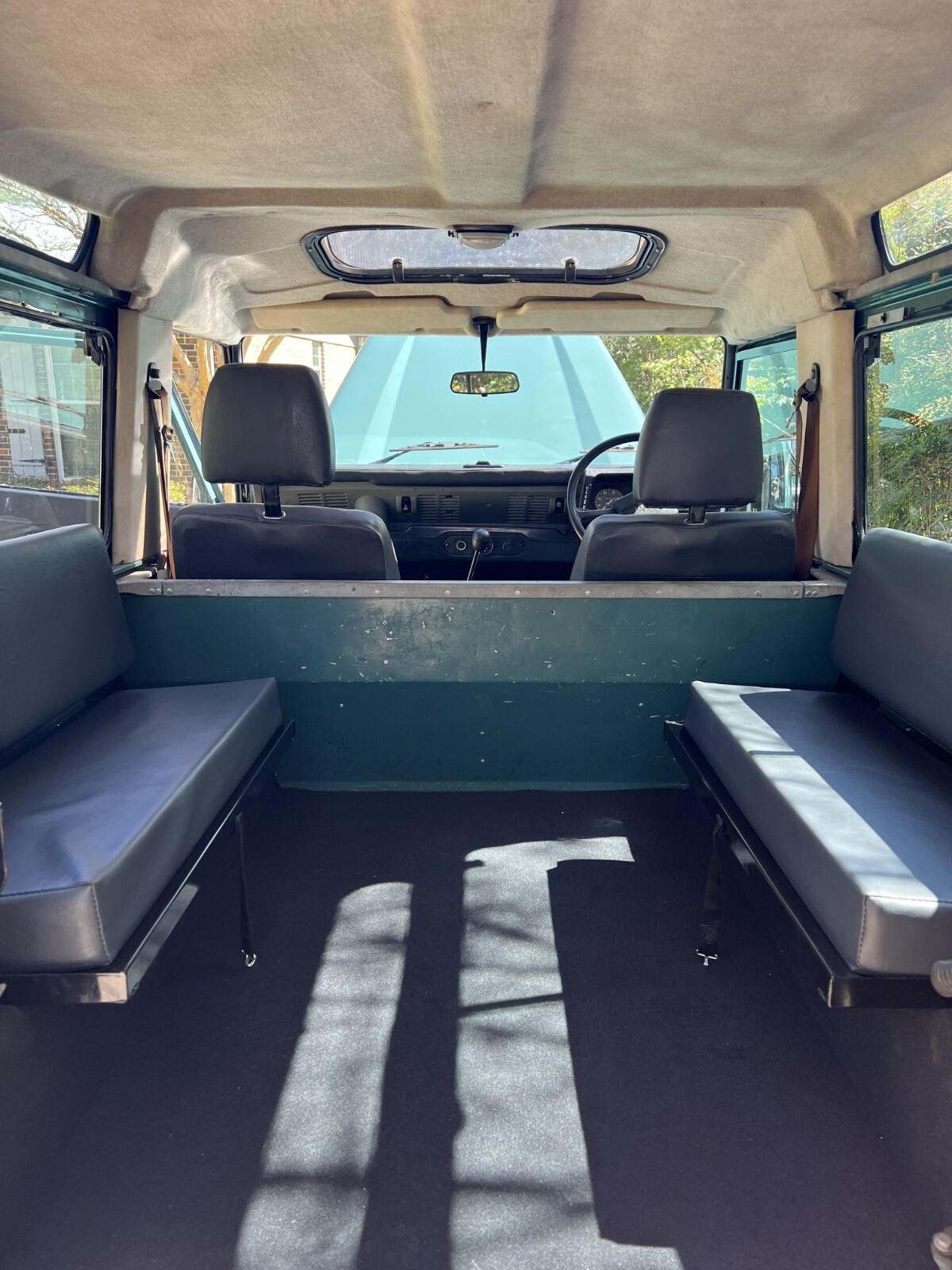 Land-Rover-Defender-1986-SUV-35