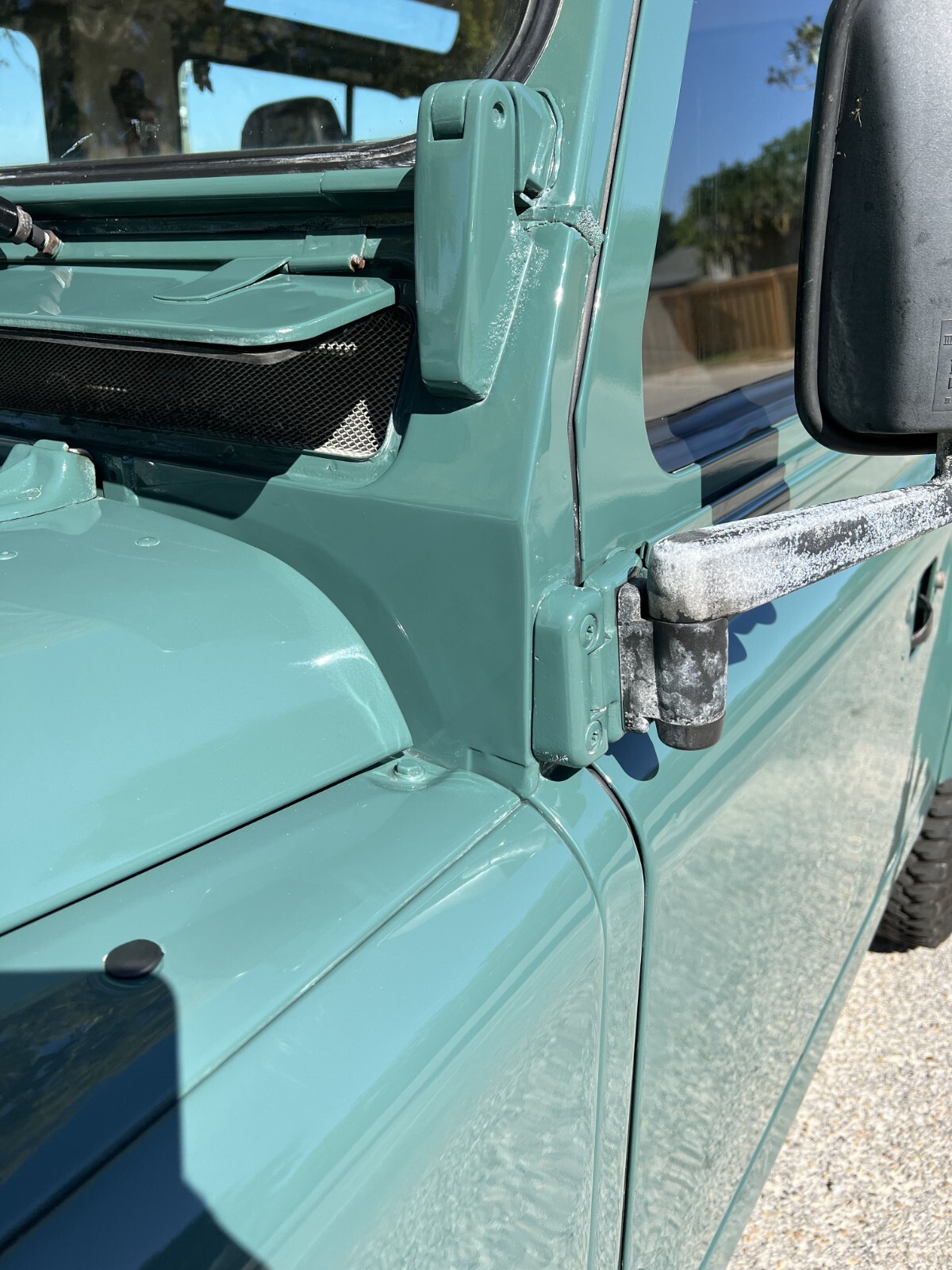 Land-Rover-Defender-1986-SUV-8
