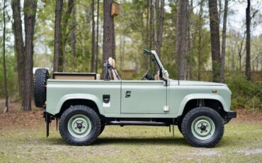 Land-Rover-Defender-1988-1