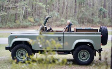 Land-Rover-Defender-1988-12