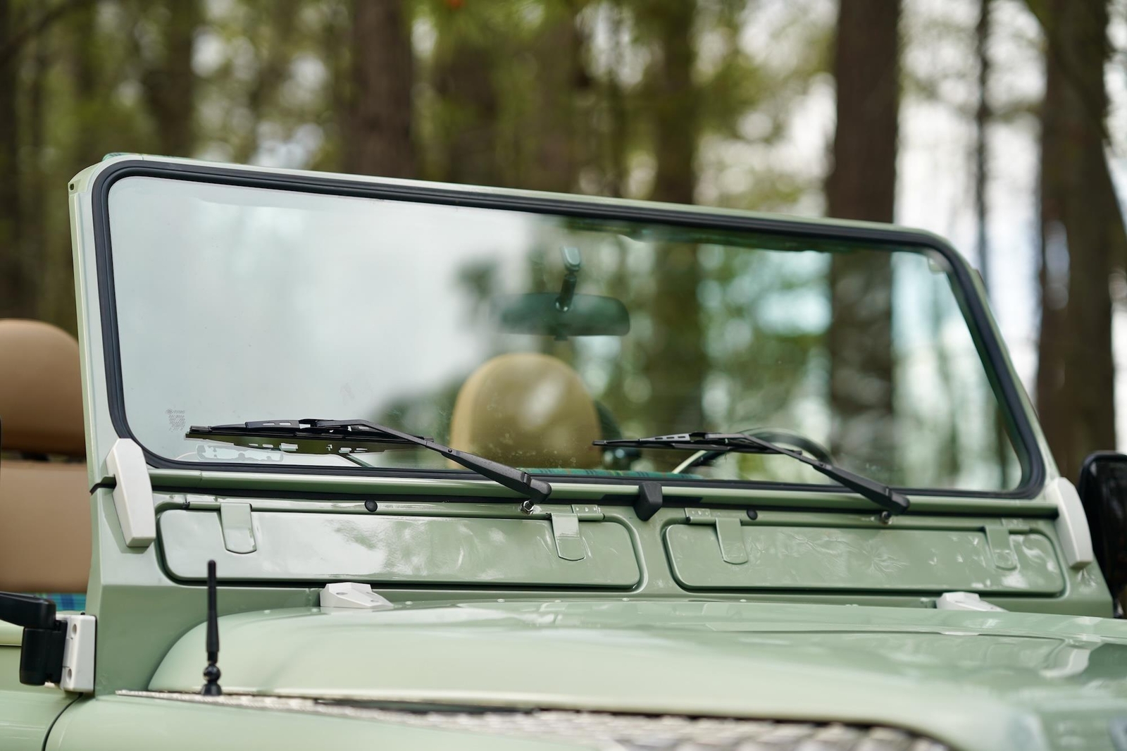 Land-Rover-Defender-1988-19
