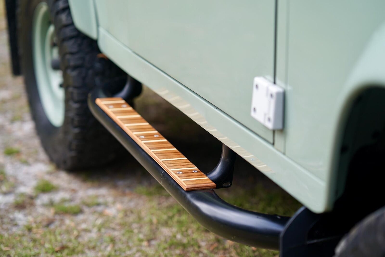 Land-Rover-Defender-1988-20