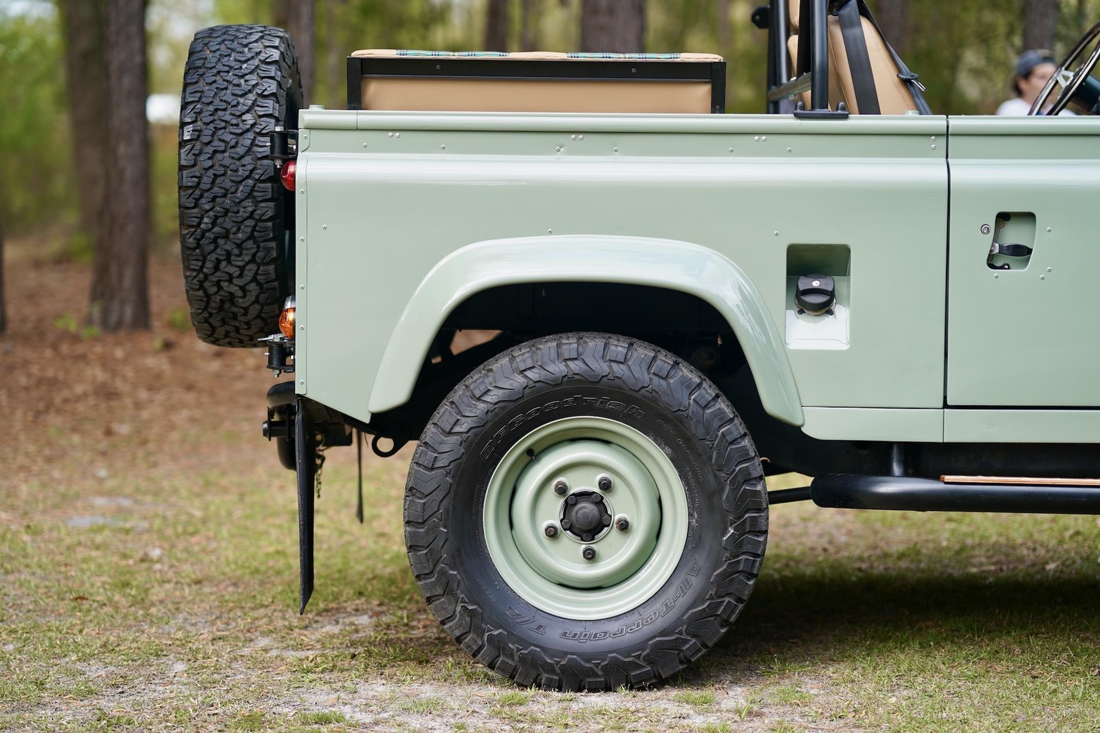 Land-Rover-Defender-1988-22