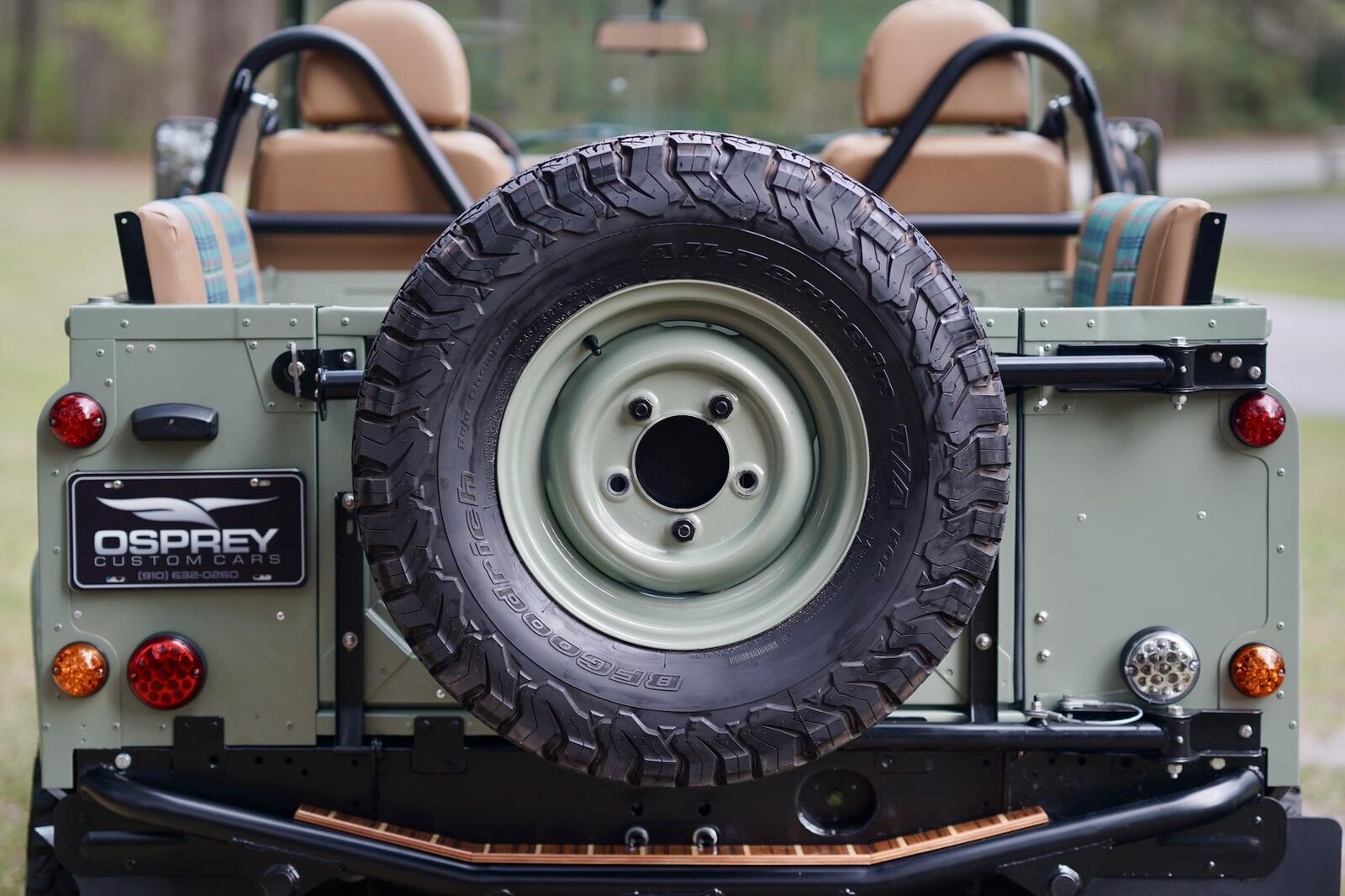 Land-Rover-Defender-1988-24
