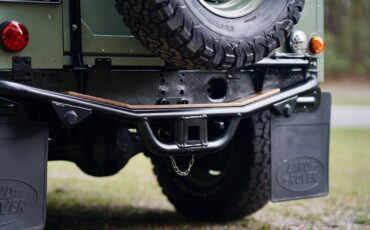 Land-Rover-Defender-1988-25