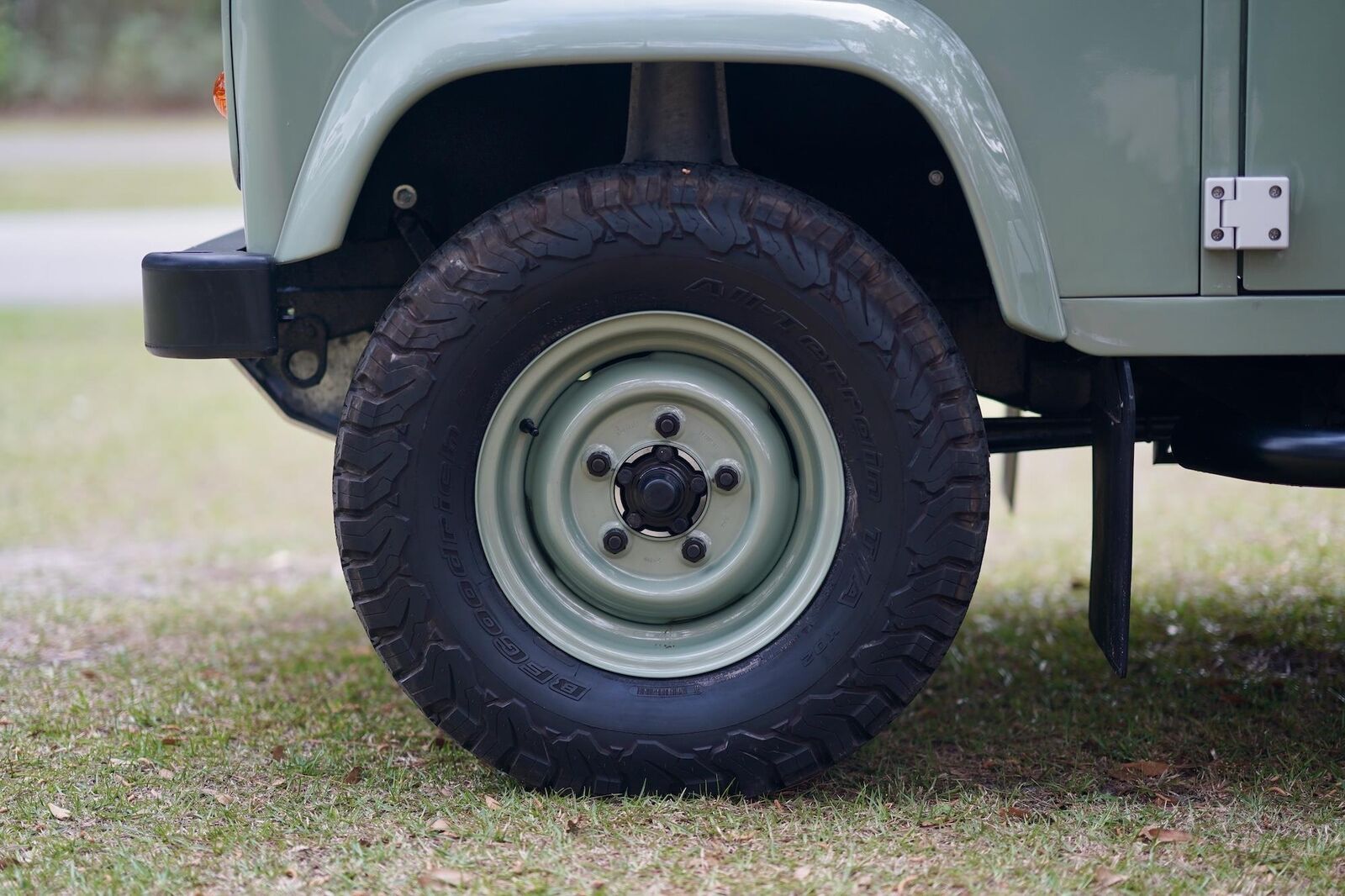 Land-Rover-Defender-1988-27