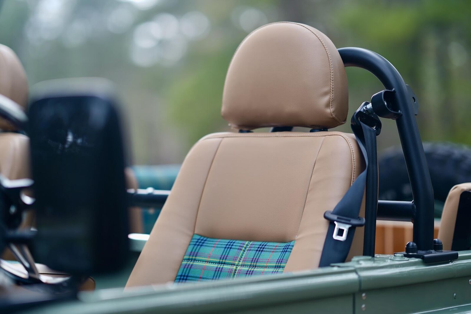 Land-Rover-Defender-1988-29
