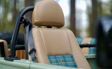 Land-Rover-Defender-1988-30