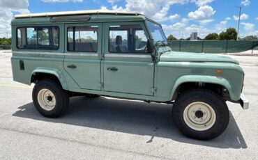 Land-Rover-Defender-1988-SUV-12