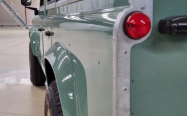 Land-Rover-Defender-1988-SUV-6