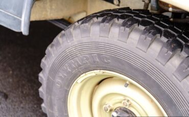 Land-Rover-Defender-1989-Pickup-Truck-15