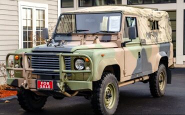 Land-Rover-Defender-1989-Pickup-Truck-2