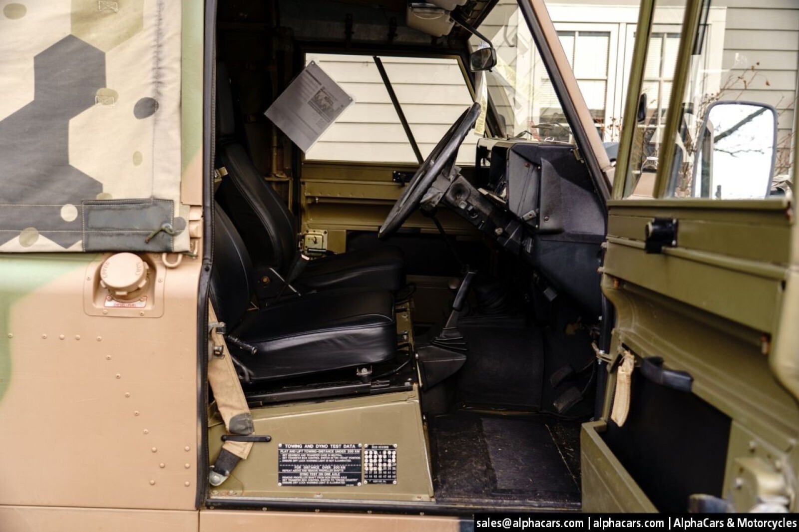 Land-Rover-Defender-1989-Pickup-Truck-36