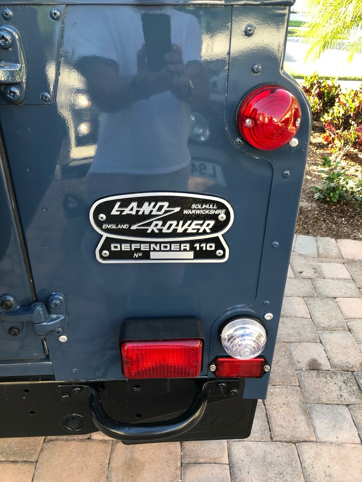Land-Rover-Defender-1991-4