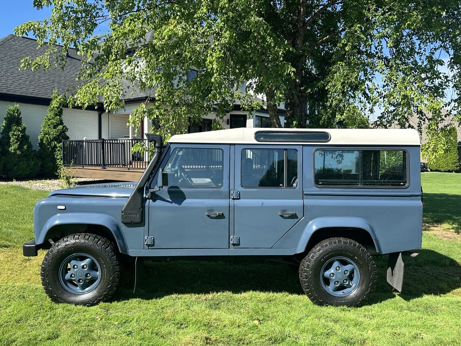 Land-Rover-Defender-1991-7