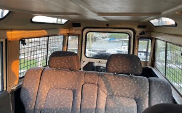 Land-Rover-Defender-1991-SUV-28