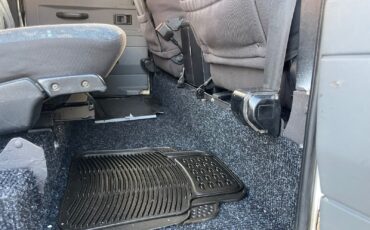 Land-Rover-Defender-1991-SUV-36