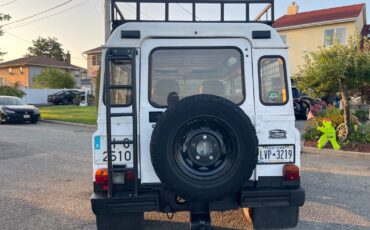Land-Rover-Defender-1991-SUV-4